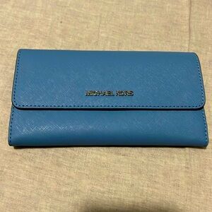 Michael Kors trifold wallet